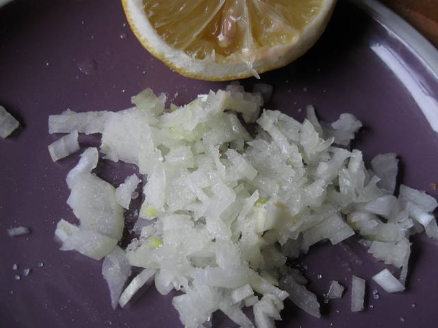 Салат з авокадо Ням-ням