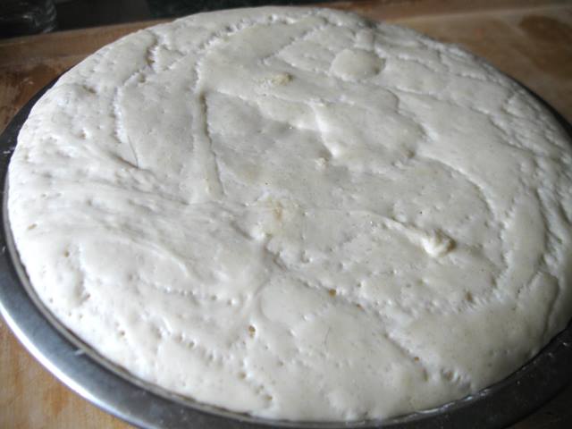 Капустяний пиріг на дріжджовому тісті